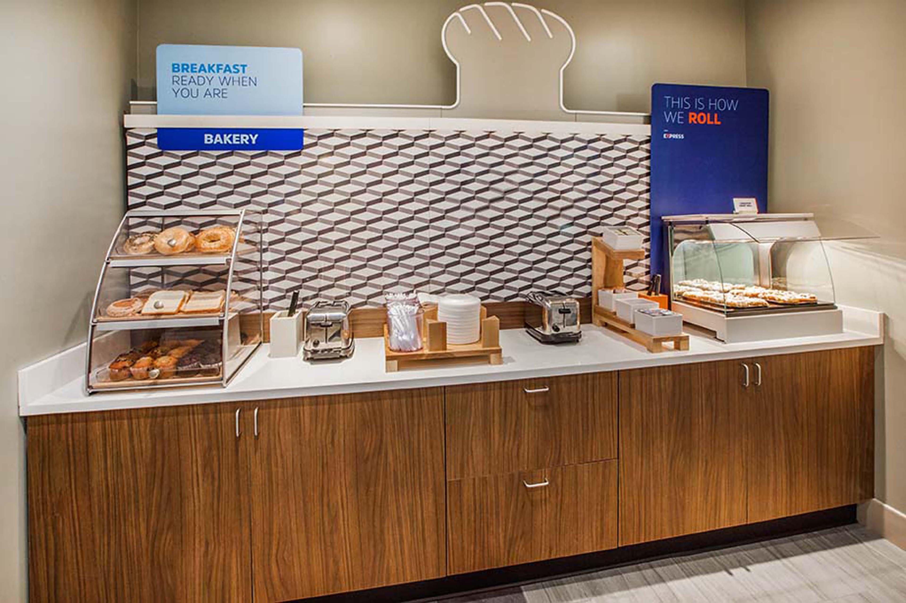 Holiday Inn Express Haskell-Wayne Area By Ihg Екстериор снимка