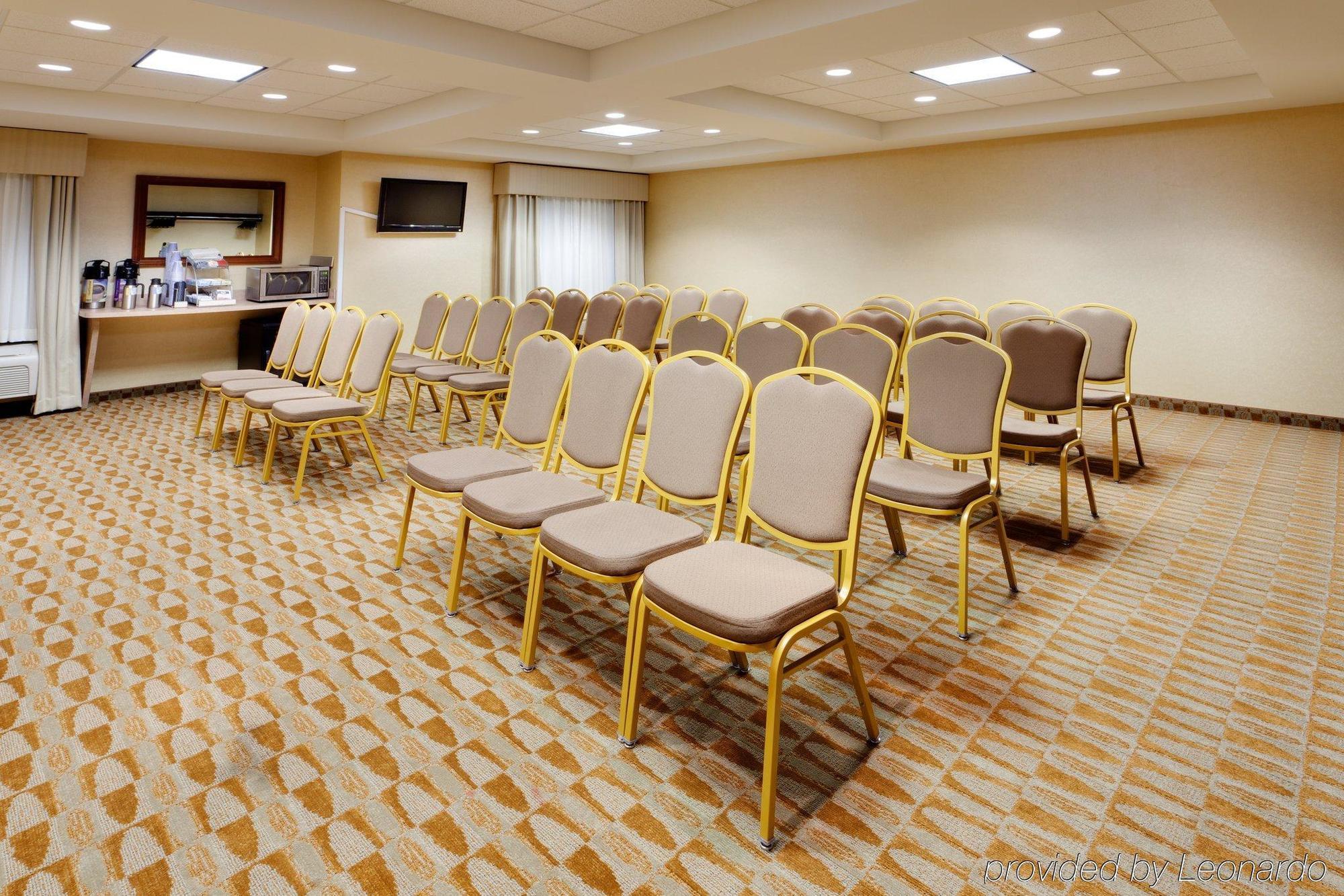 Holiday Inn Express Haskell-Wayne Area By Ihg Екстериор снимка