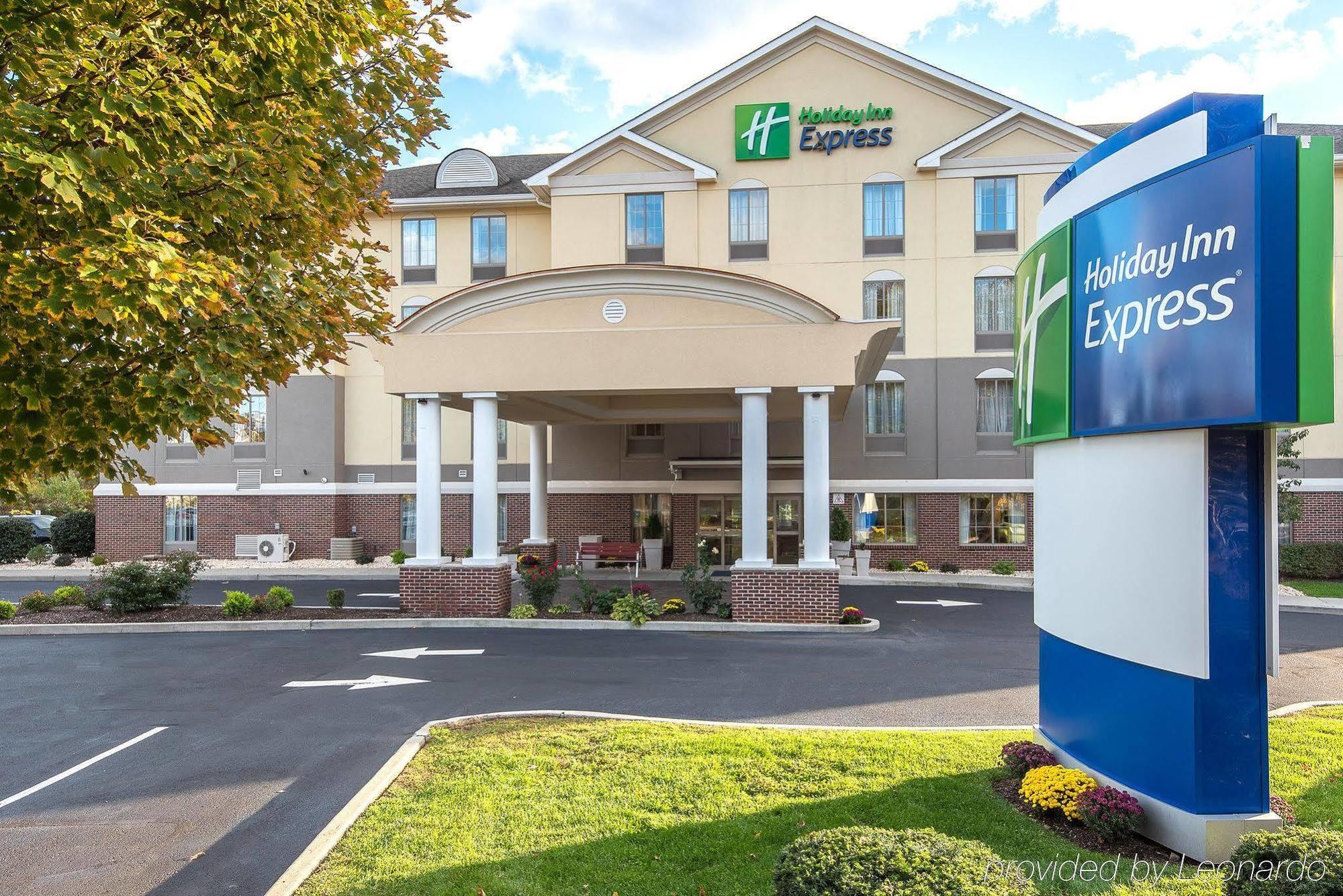 Holiday Inn Express Haskell-Wayne Area By Ihg Екстериор снимка