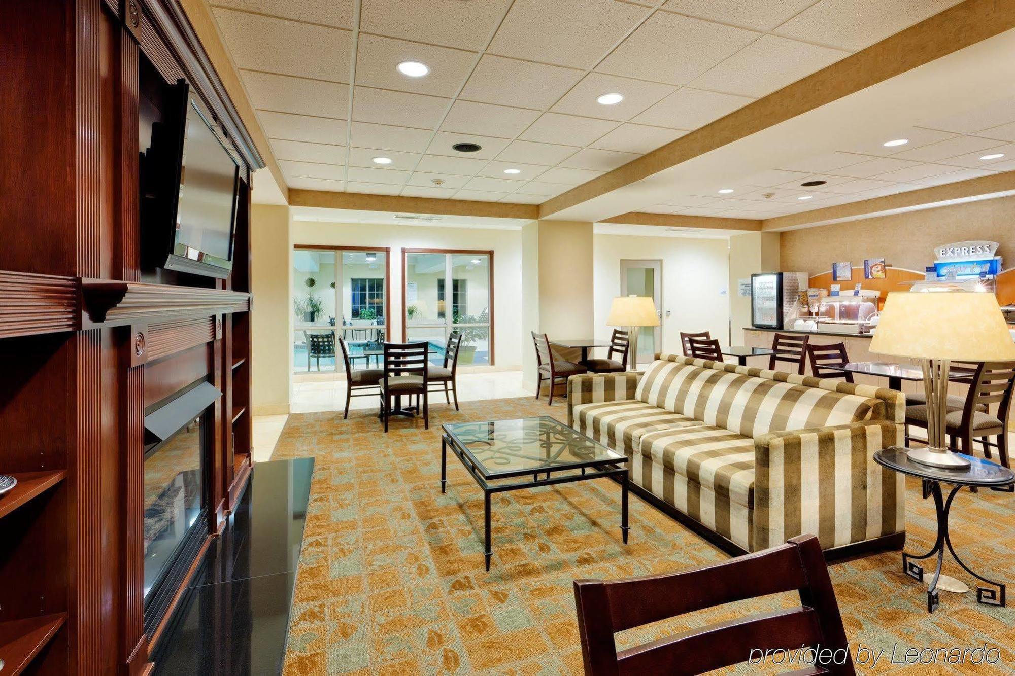 Holiday Inn Express Haskell-Wayne Area By Ihg Екстериор снимка